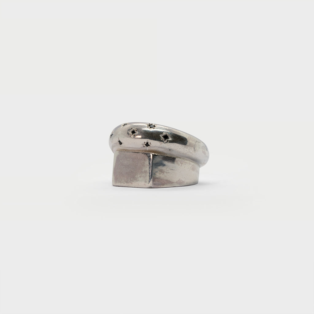 Signet ring and puff ring band.